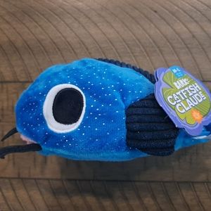 Bark Box Medium Catfish Claude Plush Catfish Toy Crinkle Squeaker Treat Trap New